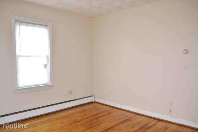 Building Photo - 2 br, 1 bath Condo - 194 Gano St 1 Unit 1