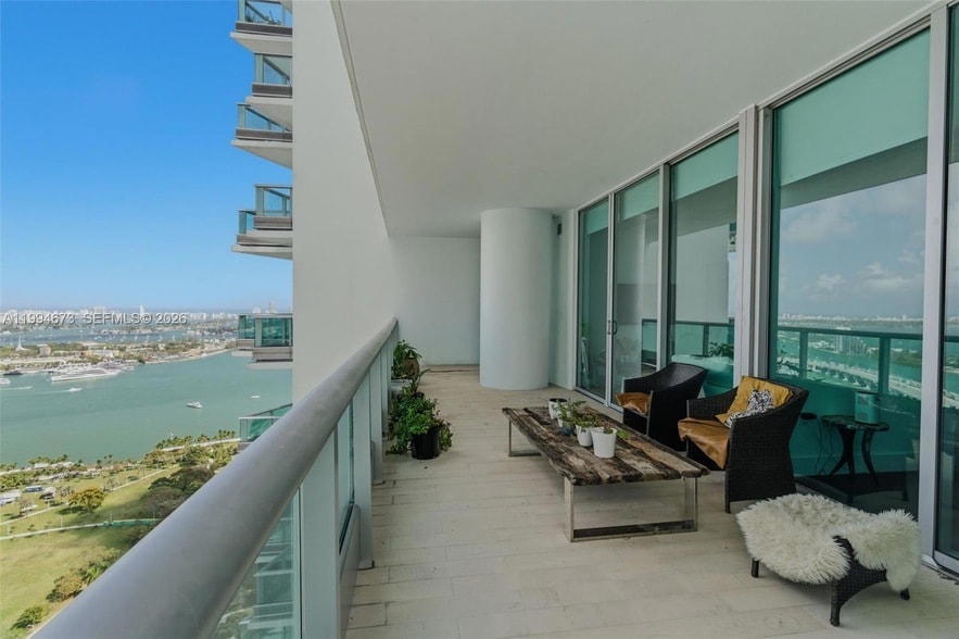 Photo - 900 BISCAYNE BLVD Unit 4308