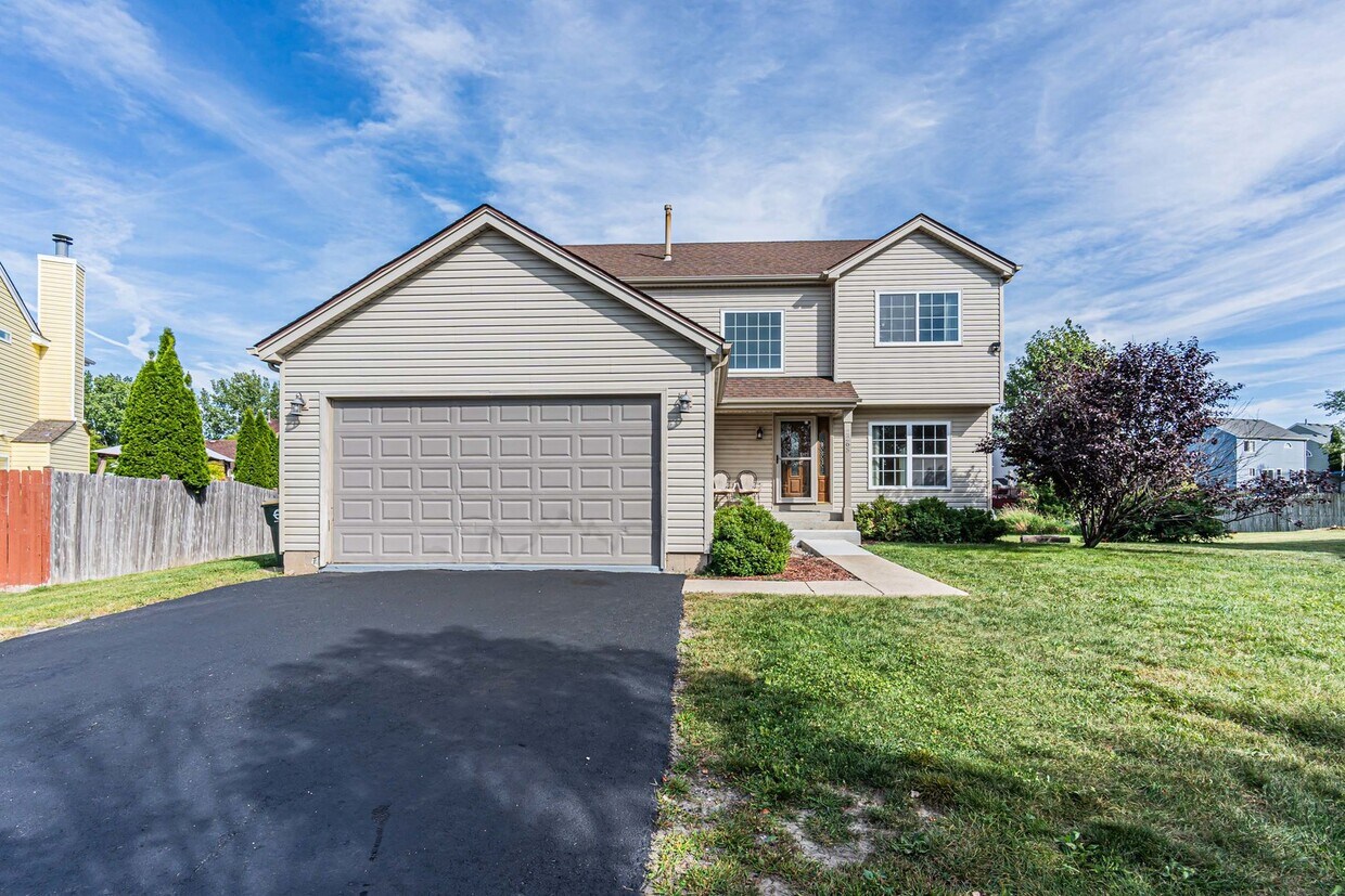 Primary Photo - 2265 N Orchard Ln