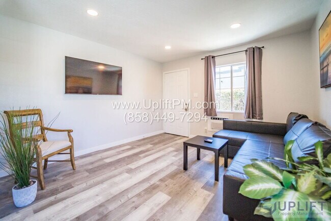 Foto del edificio - 4233 Swift Ave