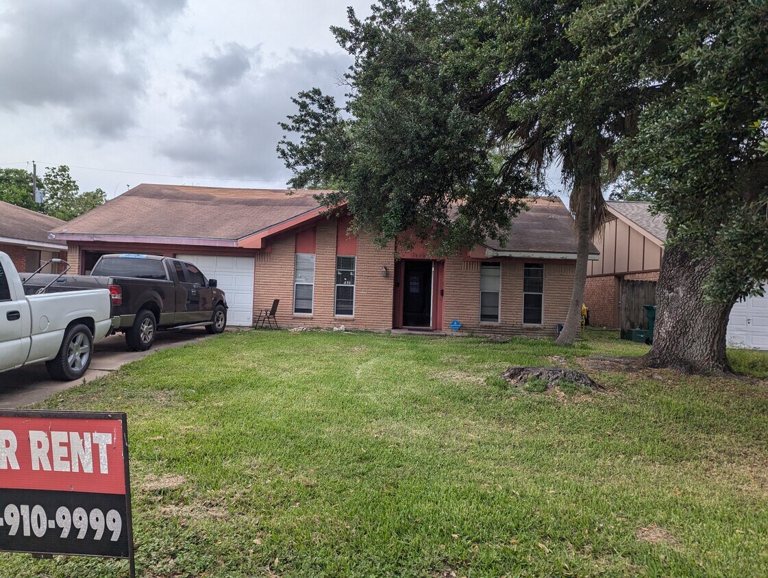 Foto principal - 1820 Aspen Ln