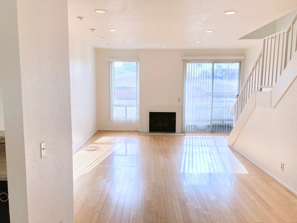 Foto principal - 1310 N Detroit St