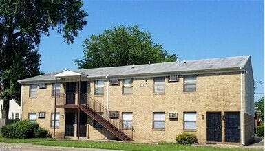 Building Photo - 7731 Diven St