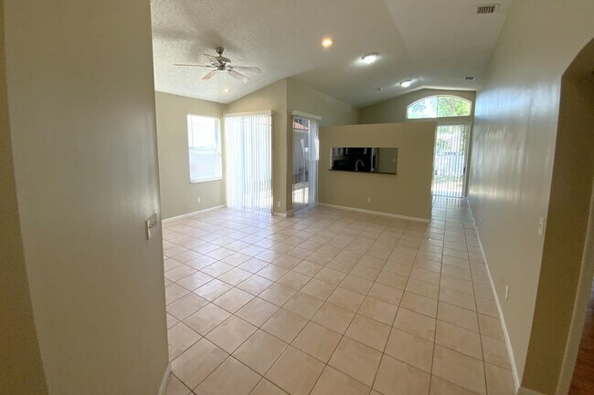 Foto del edificio - 15341 SW 51st Mnr