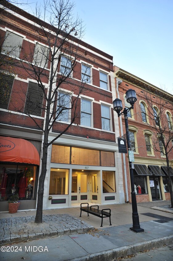 Foto principal - 617 Cherry St