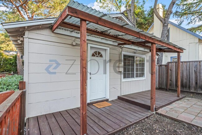 Building Photo - 228 Los Gatos Blvd