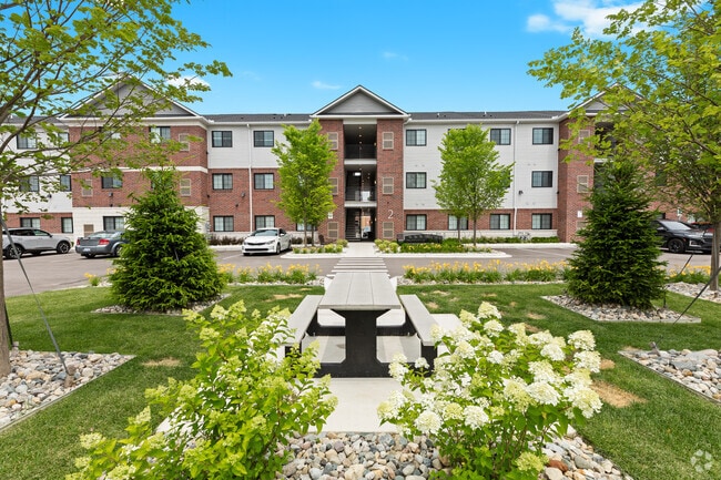 Building Photo - Sterling Park Place Apartments