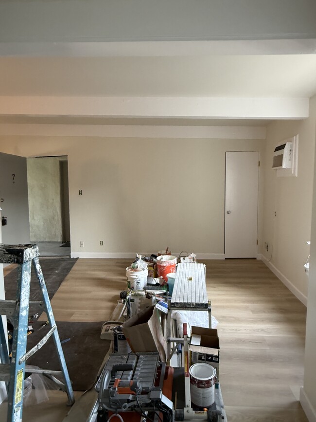 Foto del edificio - 2024 N Commonwealth Ave