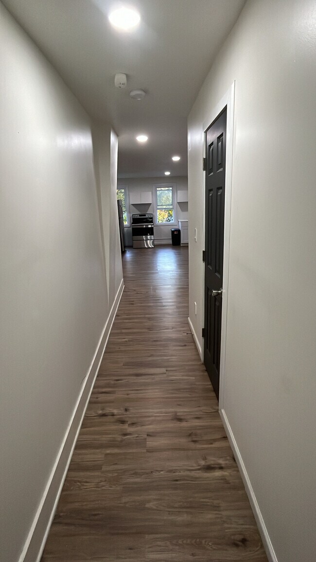 Pasillo - 10 Rowe St