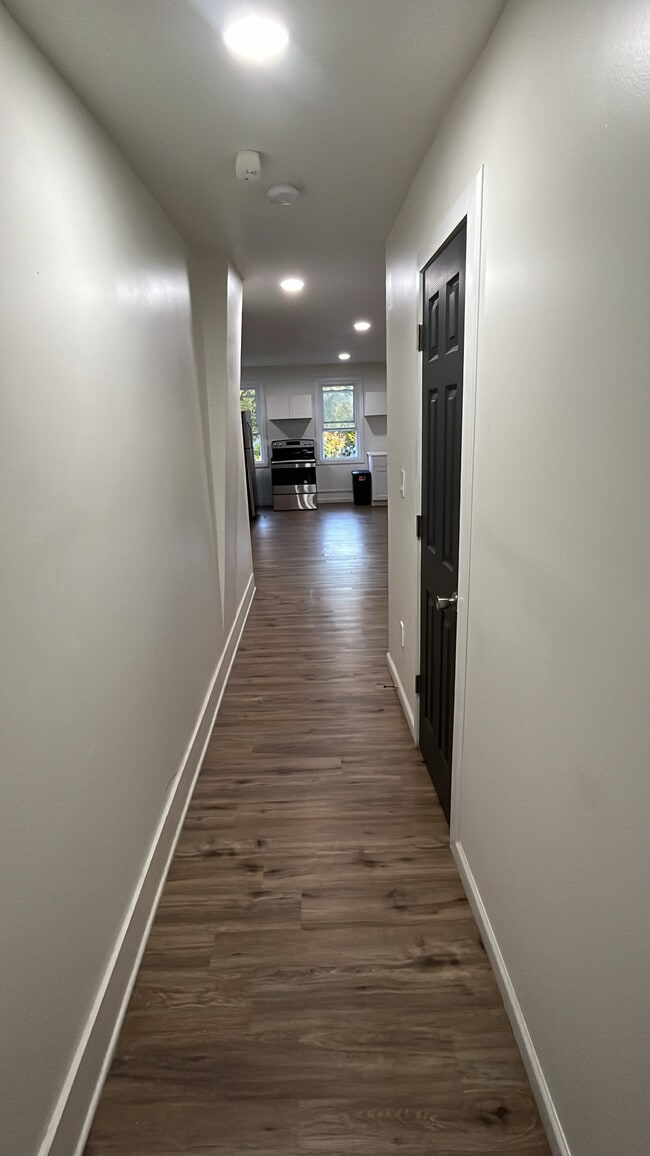 Hallway - 10 Rowe St