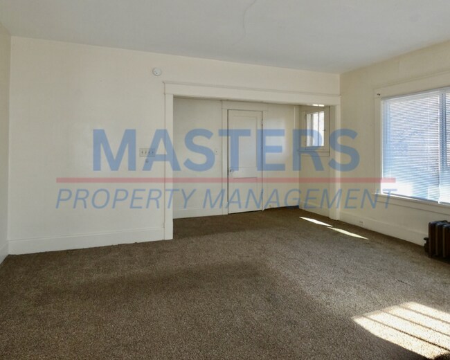 Foto del edificio - 4113 N Lockwood Ave