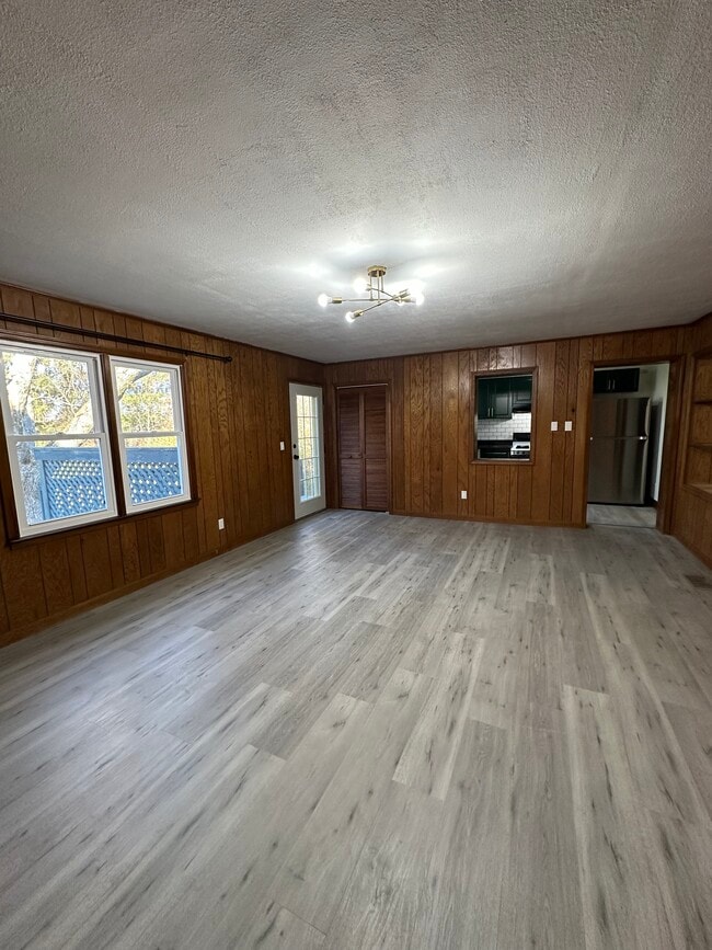 Foto del edificio - 32 Gertrude Ave