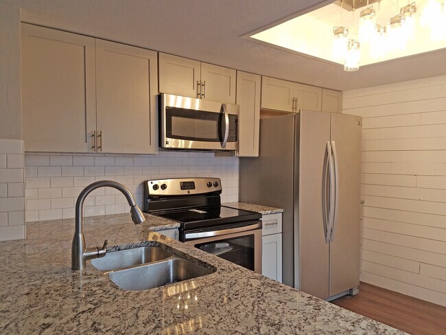 Building Photo - 314 Cobblestone Dr