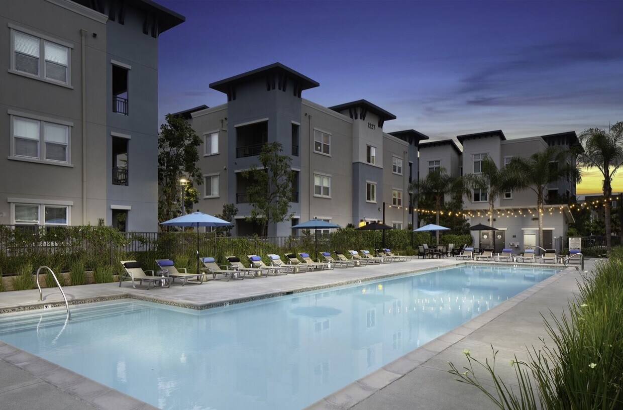 Palomar Station Apartments San Marcos, CA