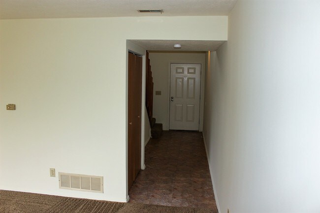 Foto del edificio - 6339 Nightwind Ct