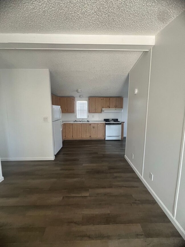 Foto del edificio - 3 Bedroom Manufactured Located in Bullhead...