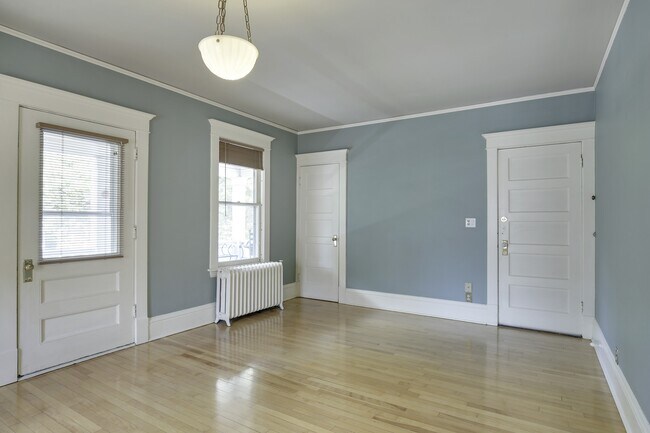 Foto del edificio - 3829 Pillsbury Ave S