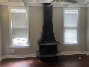 Building Photo - 2096 Court Ave