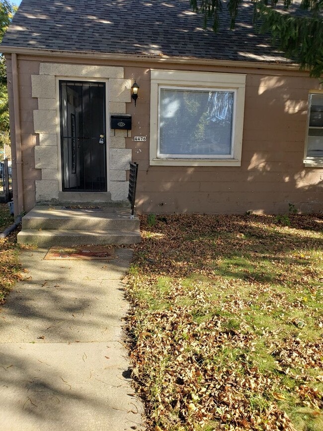 Building Photo - 4476 N 28th St