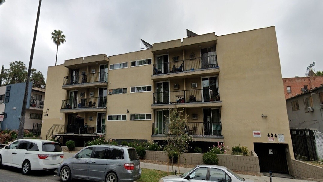 Foto del edificio - St Tropez Apartments