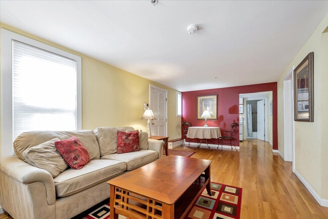 Building Photo - 2070 Pacific Ave