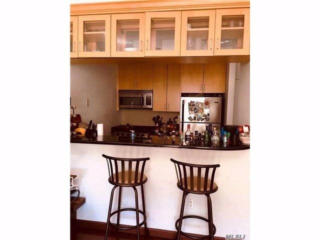 Foto principal - 7109 Austin St