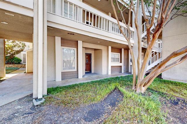 Foto del edificio - 5310 Keller Springs Rd