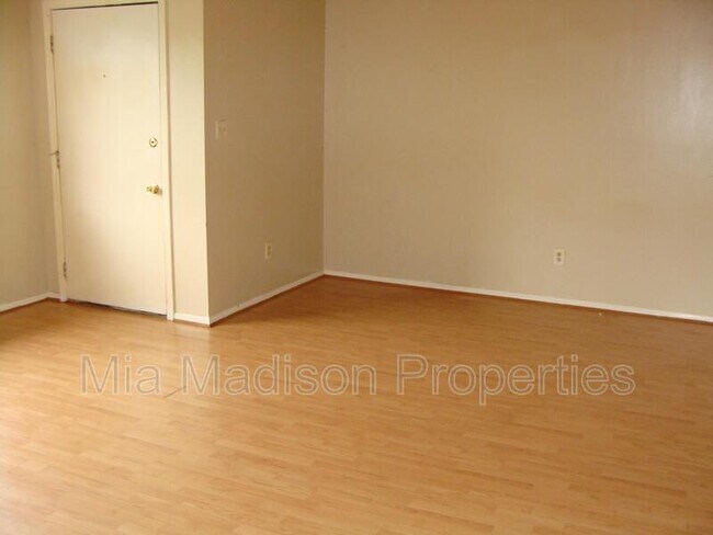 Foto del edificio - 1107 E 57th St