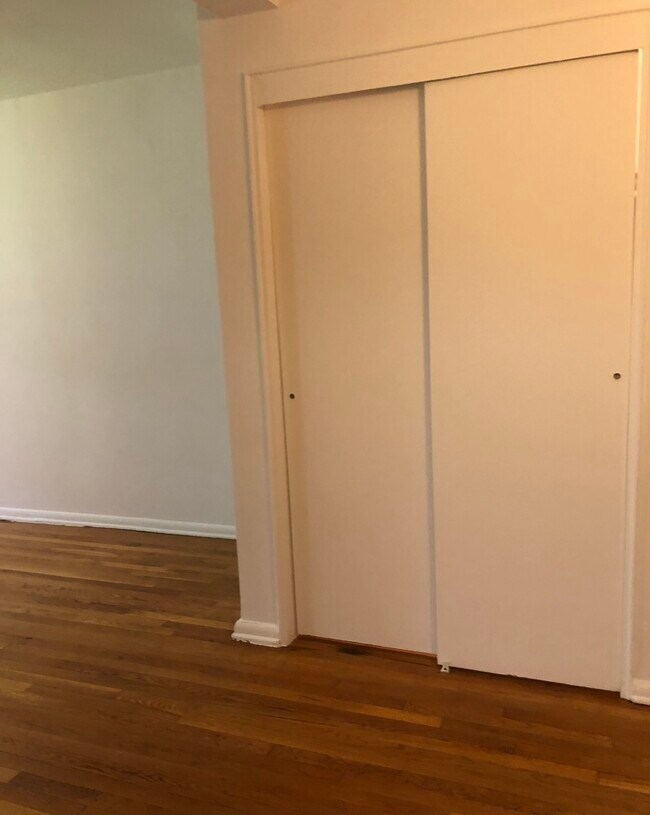 Foto del edificio - 6148 219th St