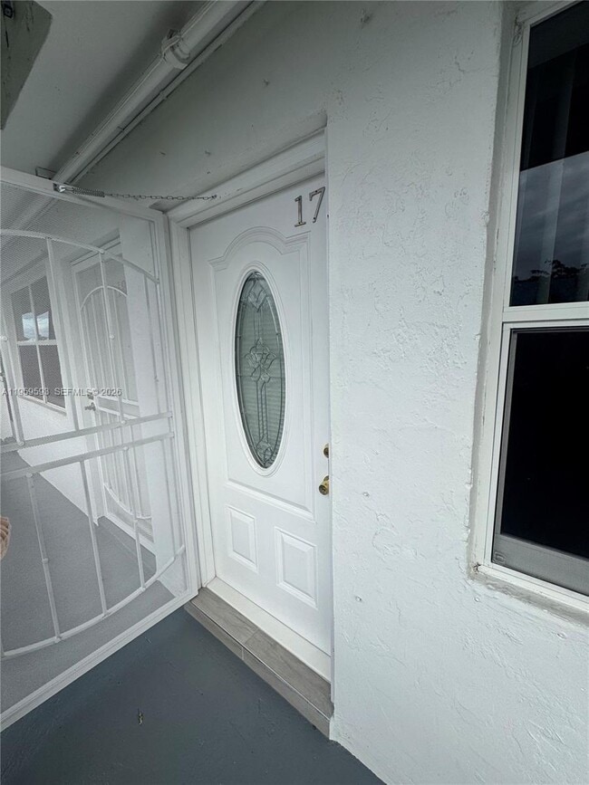 Building Photo - 20337 NE 2nd Ave