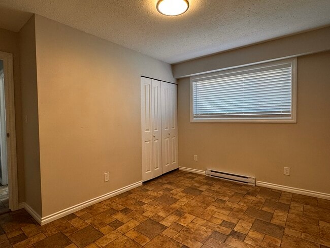 Building Photo - 4786 Kilmarnock Dr