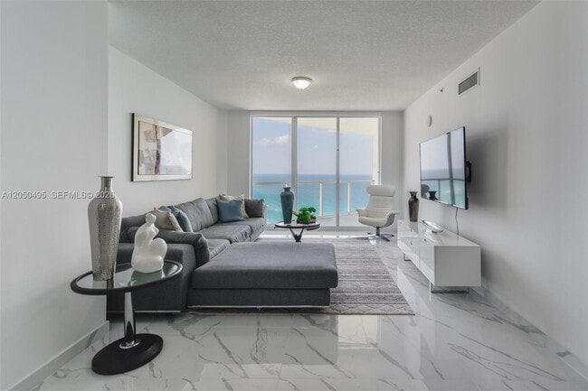 Foto del edificio - 16699 Collins Ave