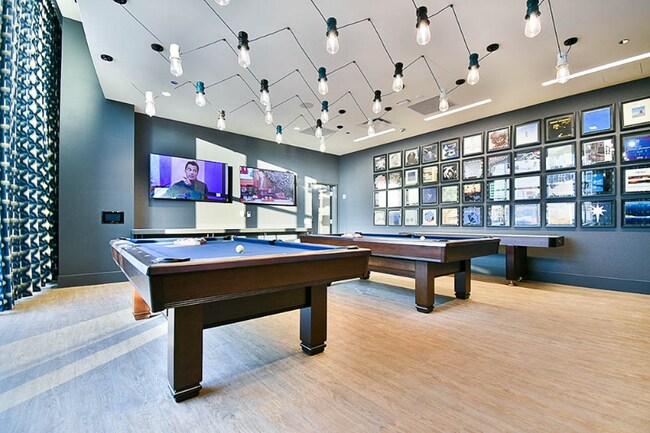 Foto del edificio - 23 S Halsted St