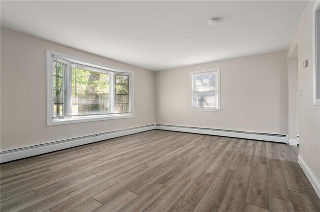 Foto del edificio - 99-101 Cove St