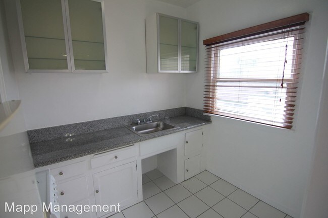 Building Photo - 1525 Cassil Pl