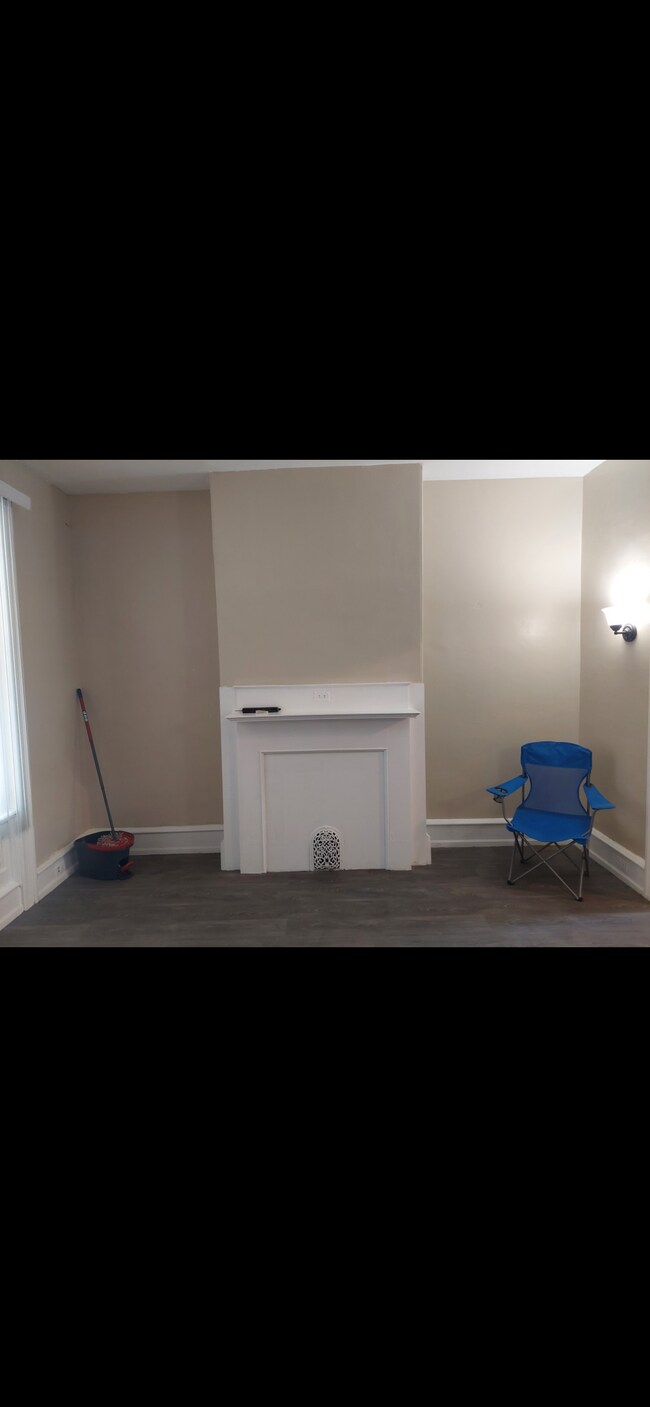Foto del edificio - 1348 Kerbaugh St