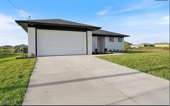 Building Photo - 2719 42nd St W