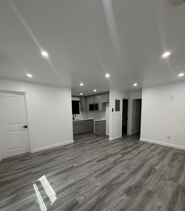 Foto del edificio - 15327 S Butler Ave