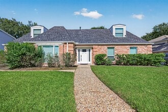 Building Photo - 919 Longview Dr