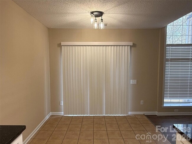 Building Photo - 7501 Lady Bank Dr