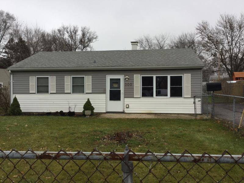 Primary Photo - 200 Romayne Ave, joliet