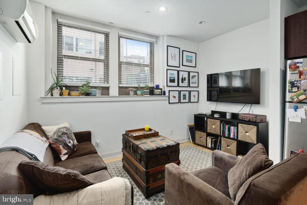 Foto principal - 427 Monroe St