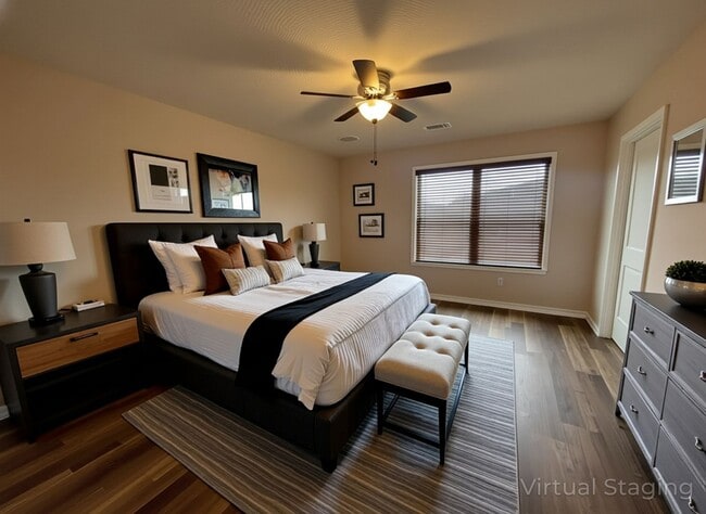 Building Photo - Luxury Lake Living Starts Here – Newer 2 Bed, 2 Bath House in Kimberling City- Year Round Vacatio...