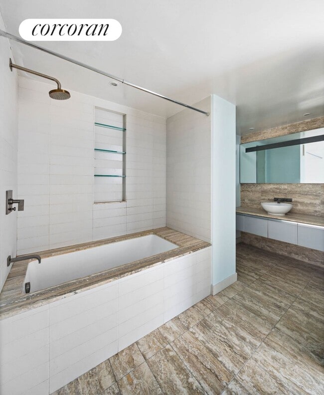 Building Photo - 322 W 57th St