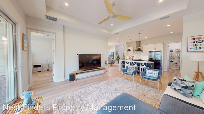Building Photo - 4 br, 3.5 bath House - 10025 Innovation Way