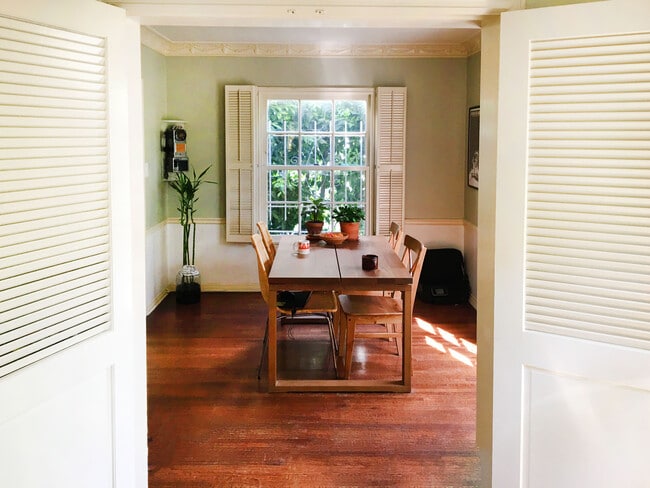 Dining Room - 5968 San Vicente Blvd