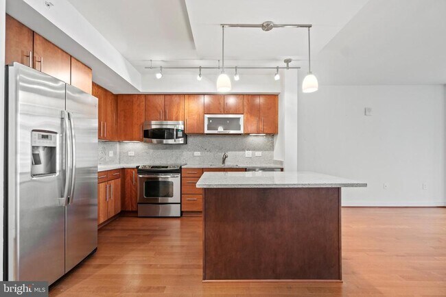 Foto del edificio - 1025 1st St SE