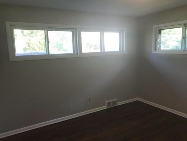 Building Photo - 12500 Upper Sunset Drive
