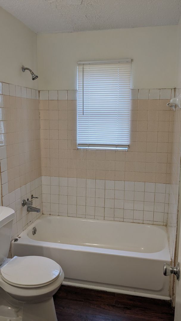 Foto del edificio - 957 47th Pl N