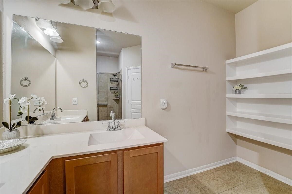 Foto del edificio - 8827 Willet St